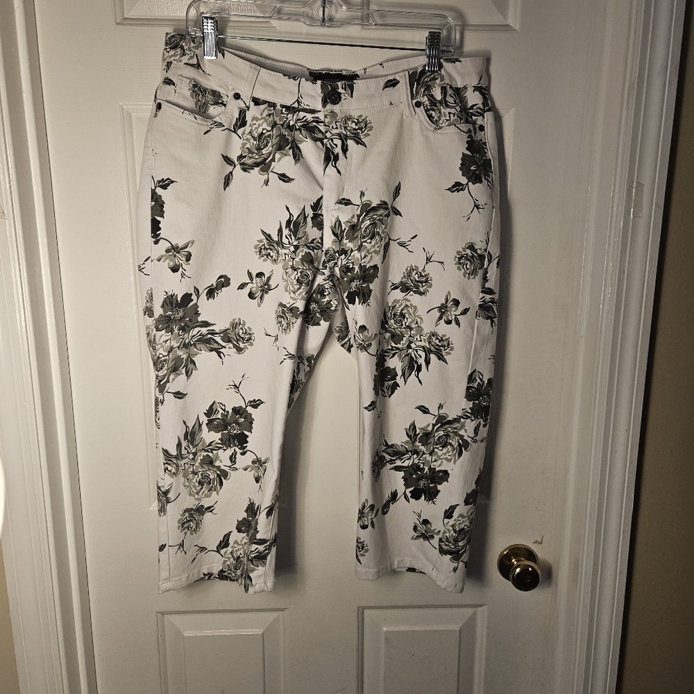 Ashley Stewart Black and White Floral Cropped Pants